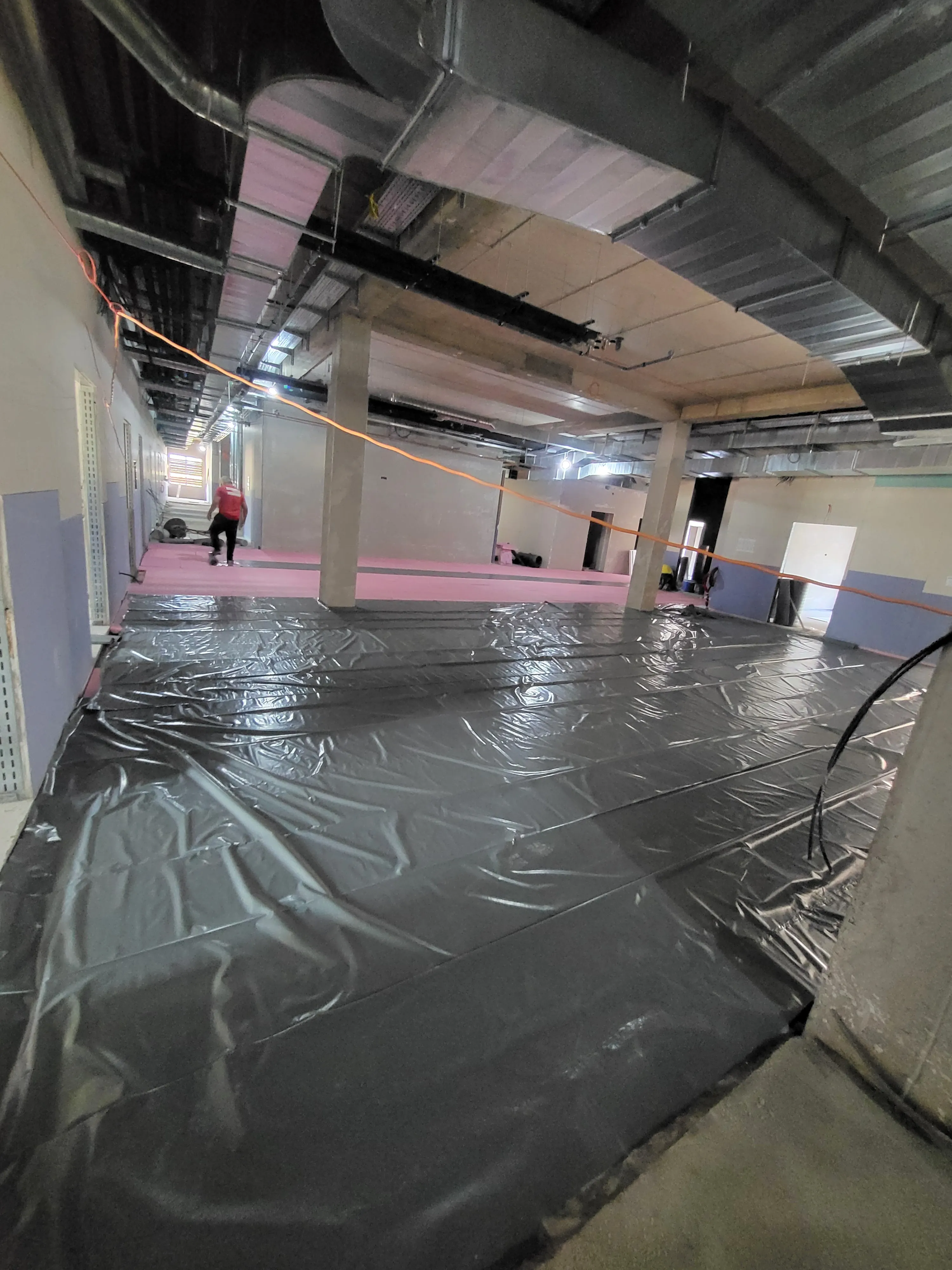 Podna glazura, Bolnica Trebinje