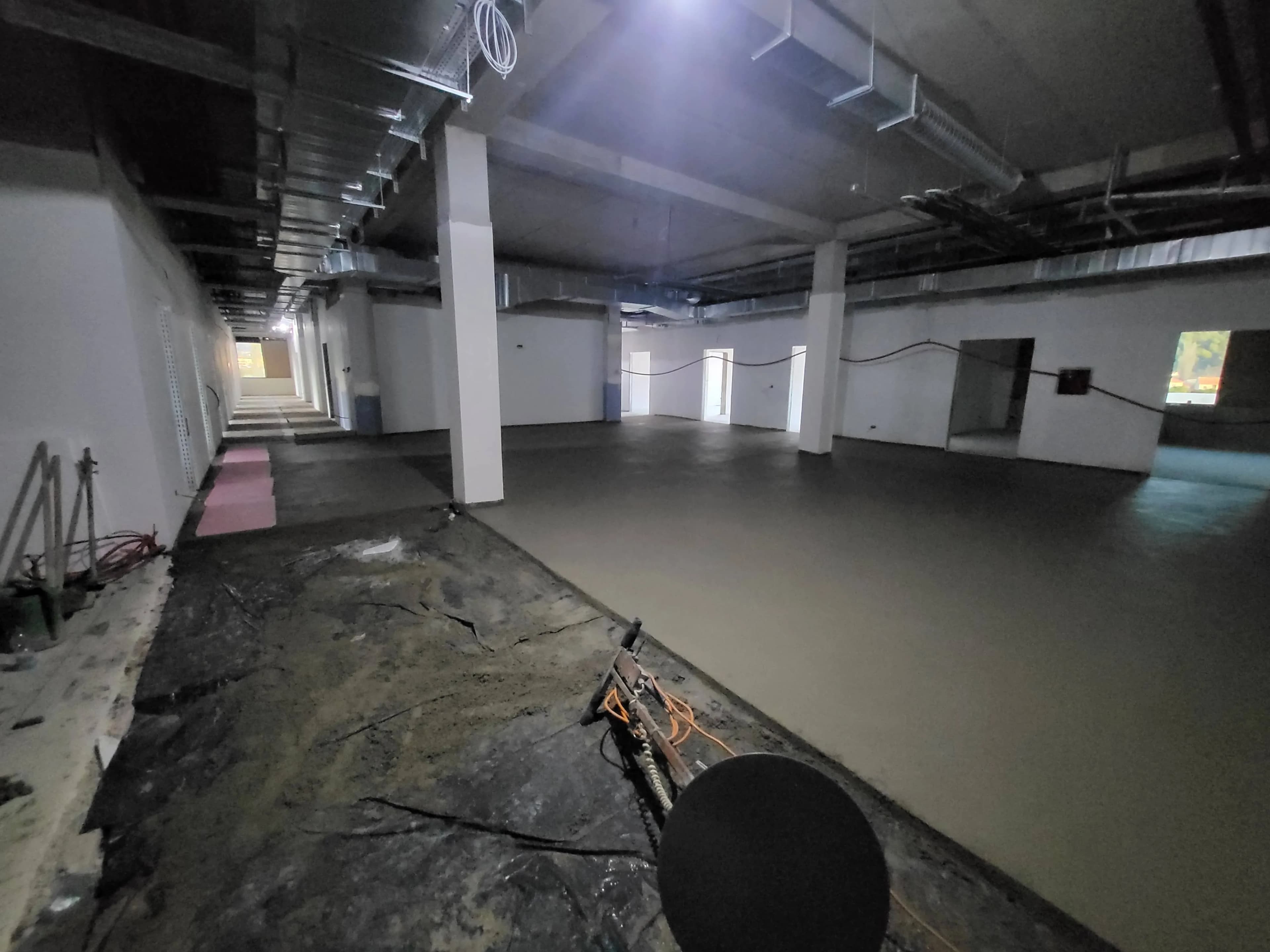 Podna glazura, Bolnica Trebinje